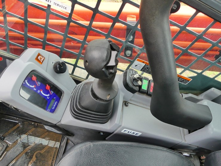 2022-kubota-svl75-2-image-14