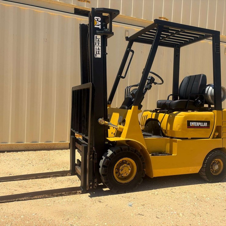 CATERPILLAR GP15