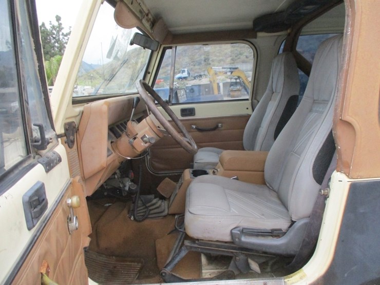 1987-jeep-wrangler-image-6