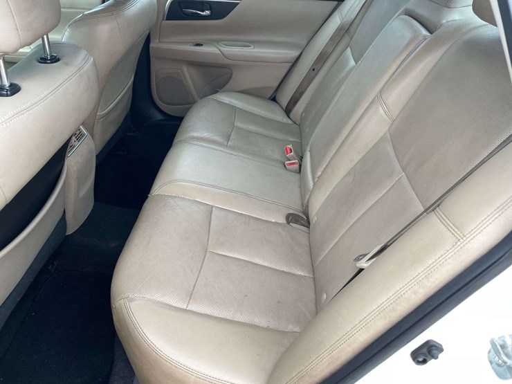 2016-nissan-altima-sl-4-door-sedan-(159,573-miles)-image-14