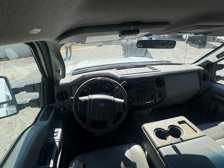 2012-ford-f350-image-42