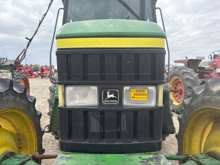 1993-john-deere-6400-image-22