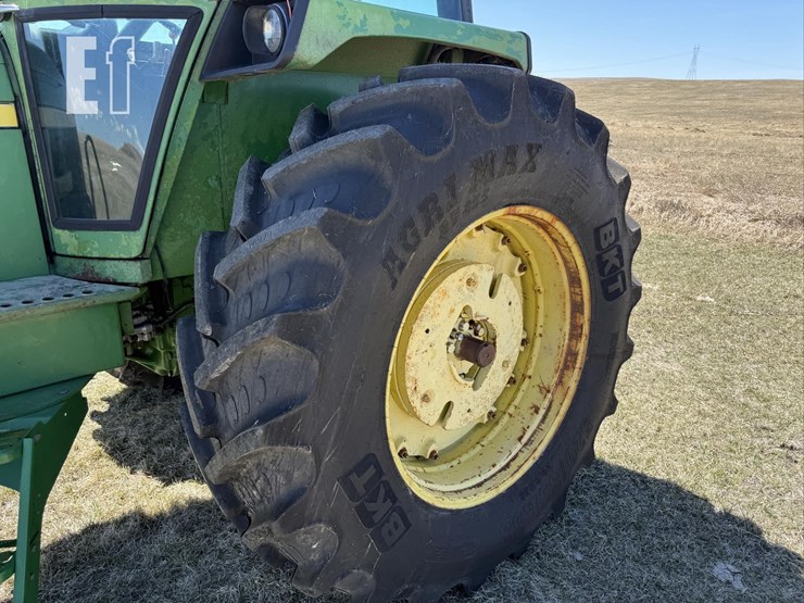 john-deere-4430-image-8