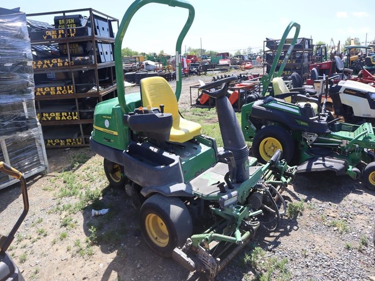 john-deere-2500e-image-2