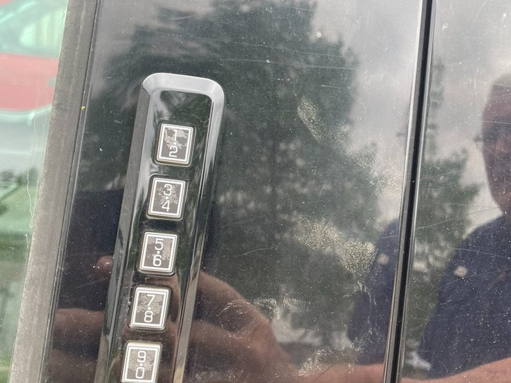 2015-ford-f150-image-22