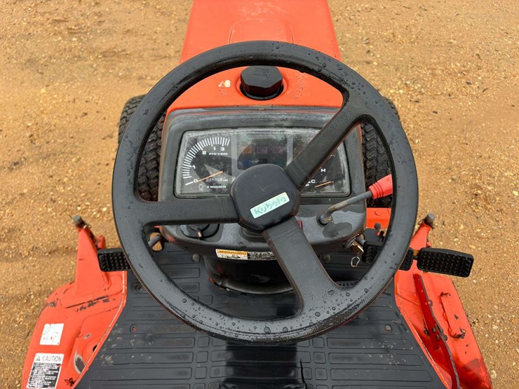 kubota-b7800-image-12