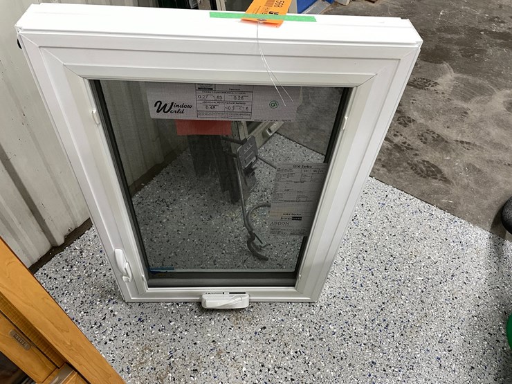 #8568-•-(1)-casement-window-image-4