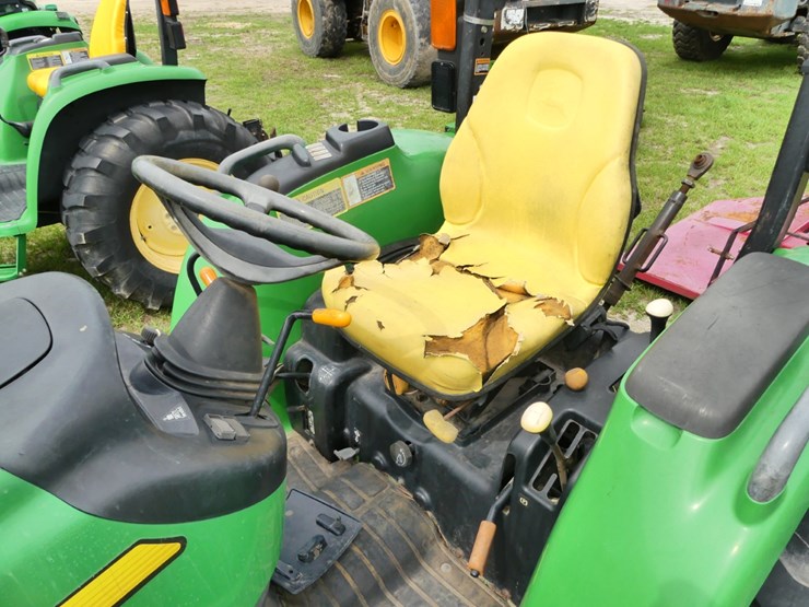 john-deere-4120-image-11