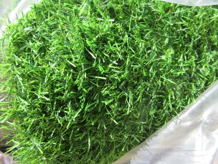 new-unused-3.3'-x-49.2'-artificial-turf-roll,-image-2