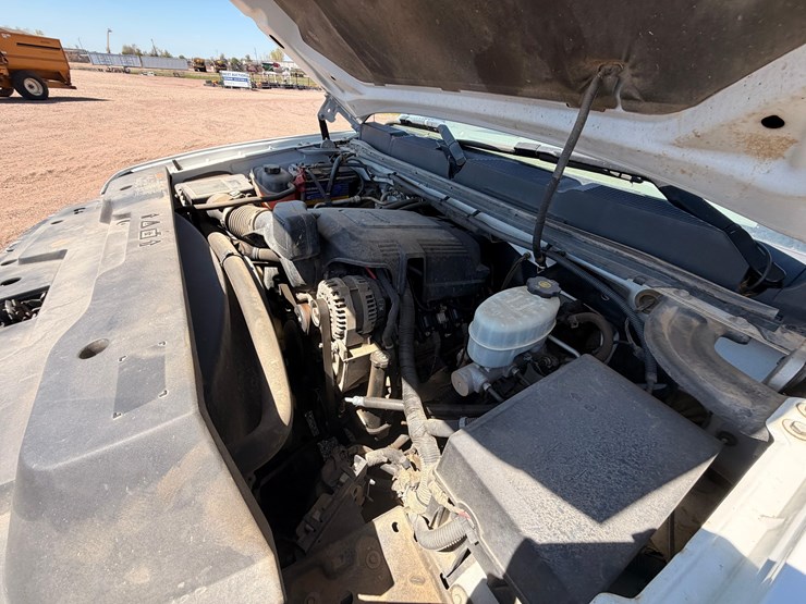 2012-gmc-2500-image-13