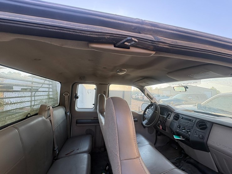 2008-ford-f250-image-26