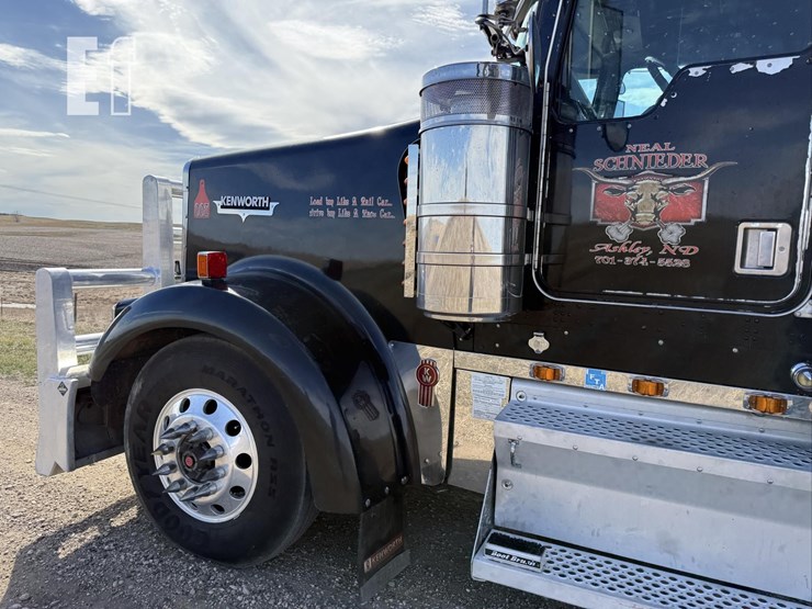 2001-kenworth-w900-image-7