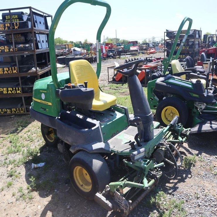 JOHN DEERE 2500E