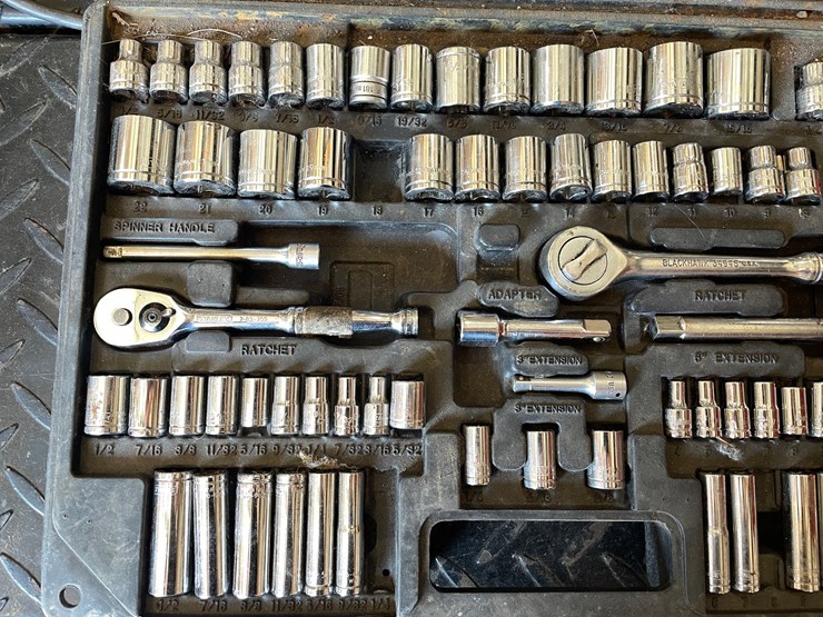 #1838-•-stanley-110-piece-mechanic's-tool-set-image-12