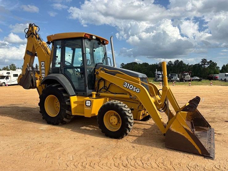 deere-310sg-image-4