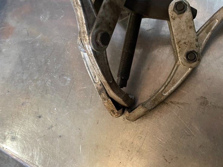 #1859-•-(2)-gear-pullers-image-4