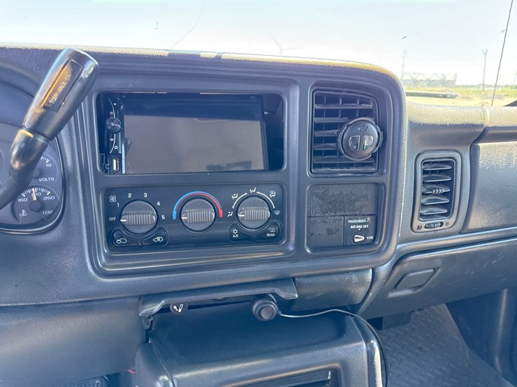 1999-chevrolet-2500-image-27