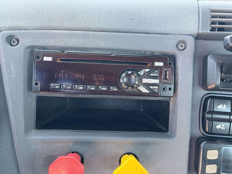 2019-freightliner-cascadia-113-image-33