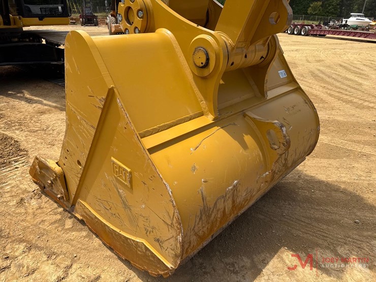 caterpillar-350-image-11