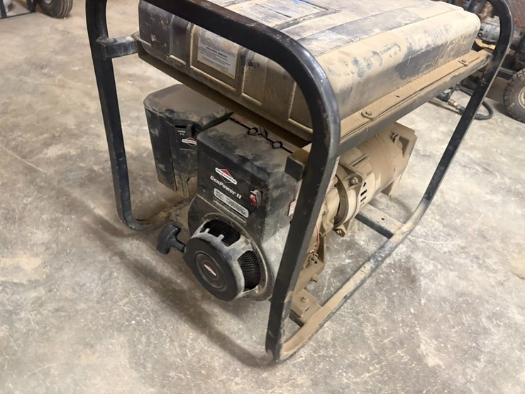 #42103-•-briggs-&-stratton-genpower-11-generator-image-4