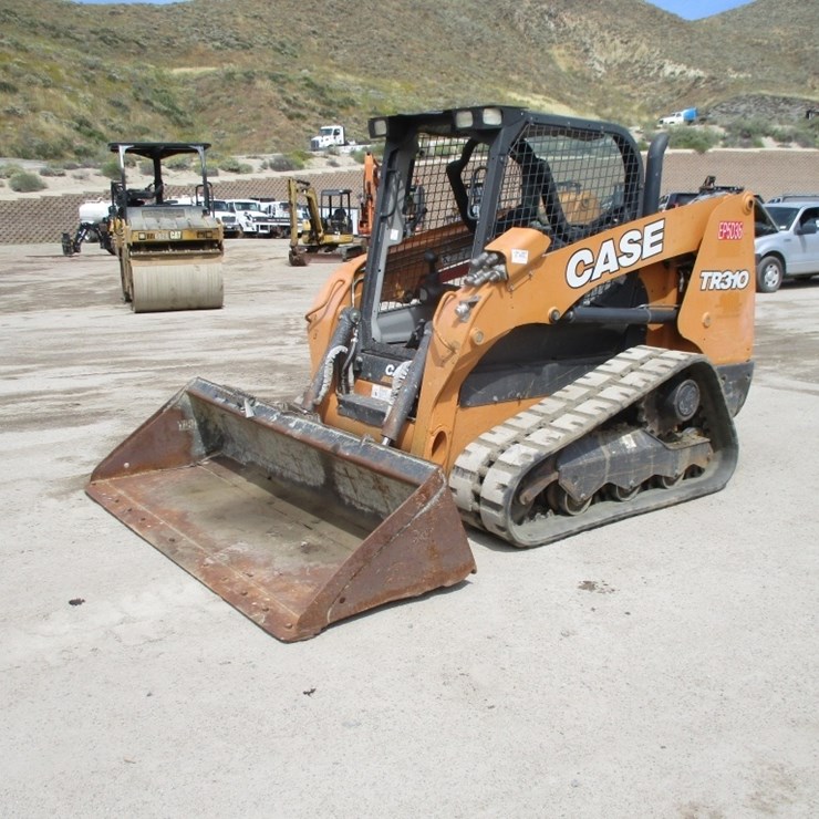 2019 CASE TR310