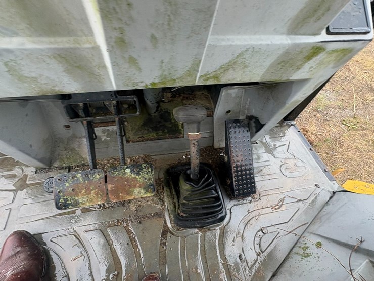 caterpillar-416b-image-72