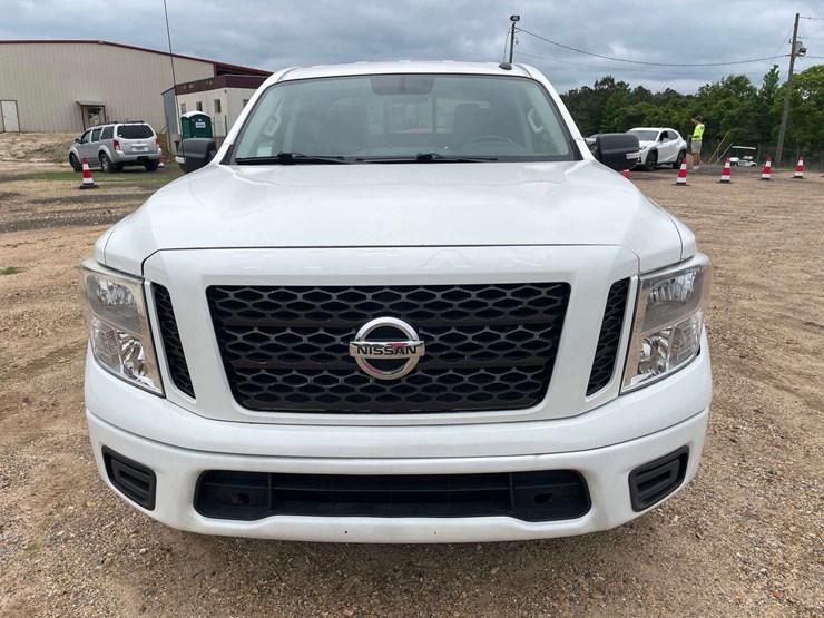 2019-nissan-titan-image-5