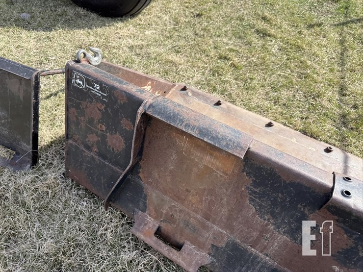 deere-250-image-38