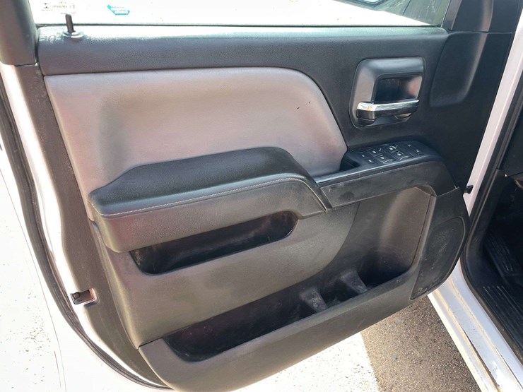 2015-chevrolet-silverado-1500-image-9