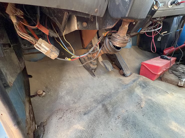 1997-ford-l8000-image-35