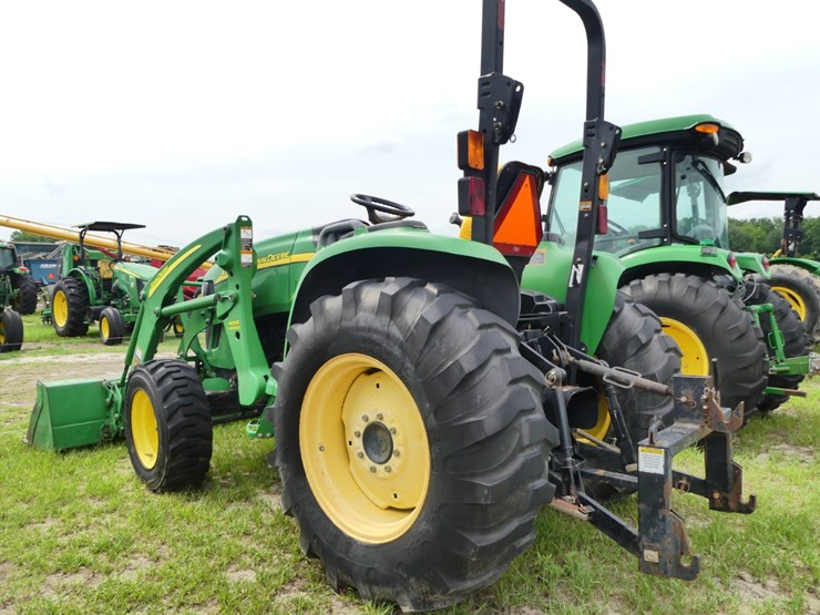 2011-john-deere-4320-image-4