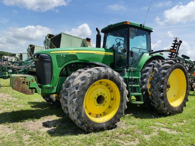 john-deere-8520-image-1