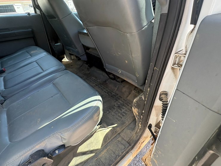 2012-ford-f350-image-28