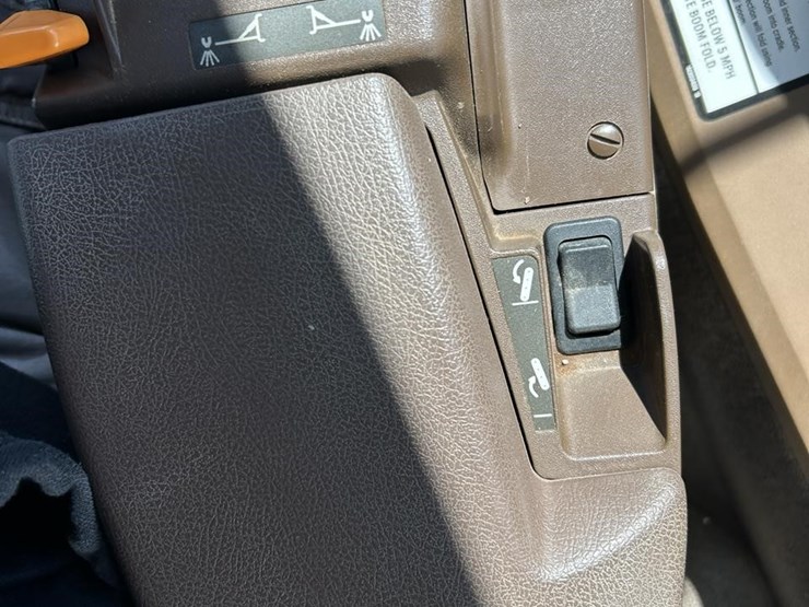 2012-john-deere-4940-image-63