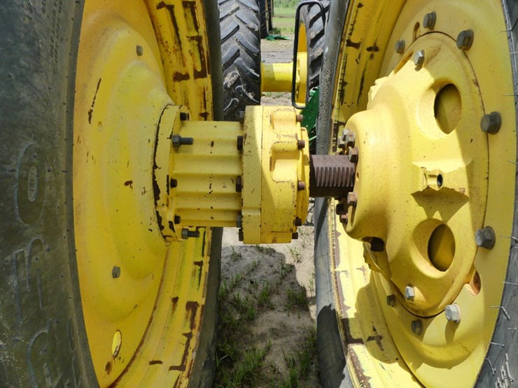 john-deere-8520-image-9
