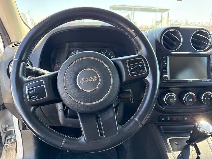 2012-jeep-patriot-image-27