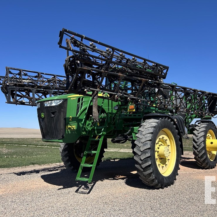 2012 JOHN DEERE 4940
