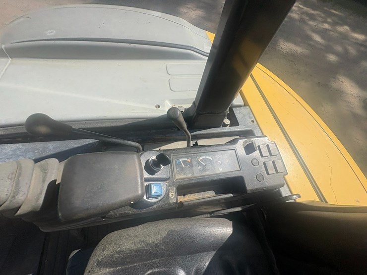 new-holland-e50b-image-60