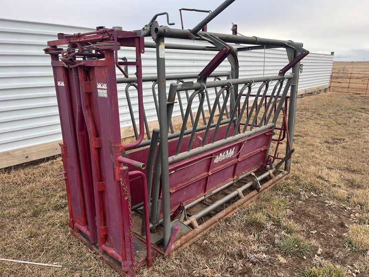 ww-beefmaster-chute-image-3