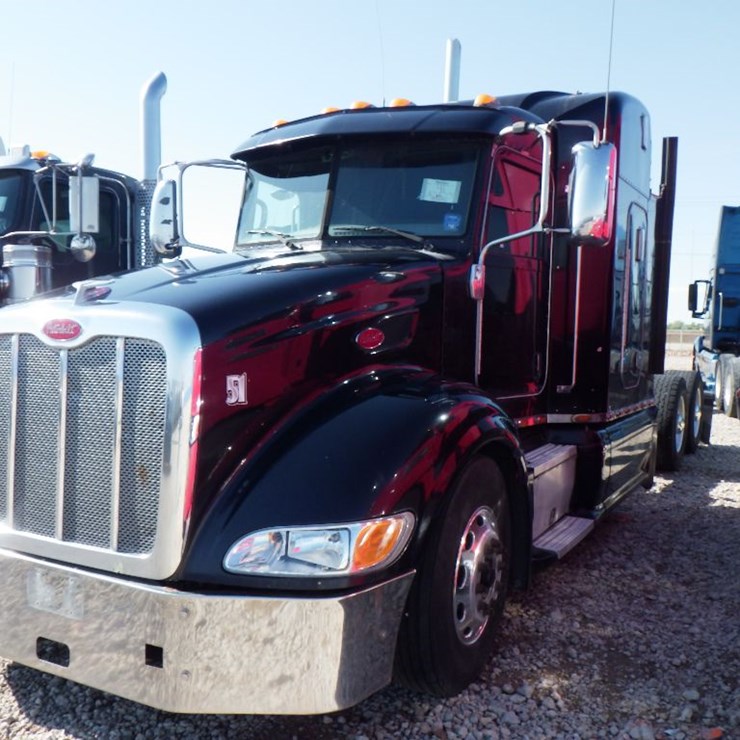 2013 PETERBILT 386