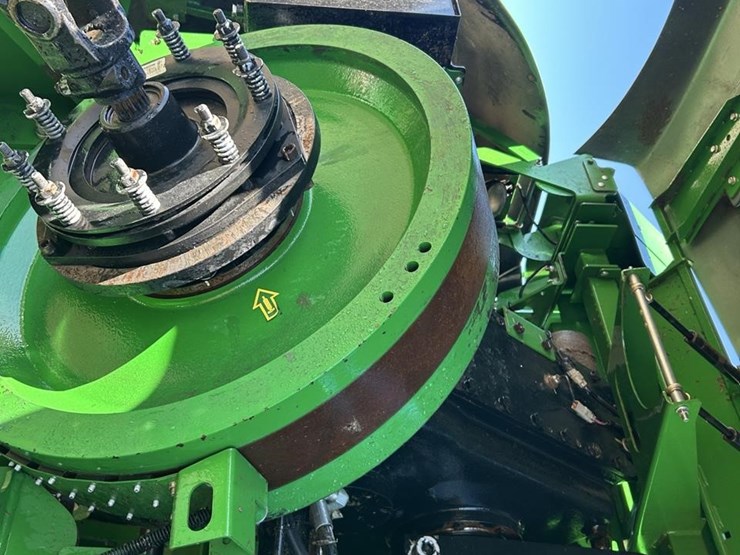 2016-john-deere-l340-image-53