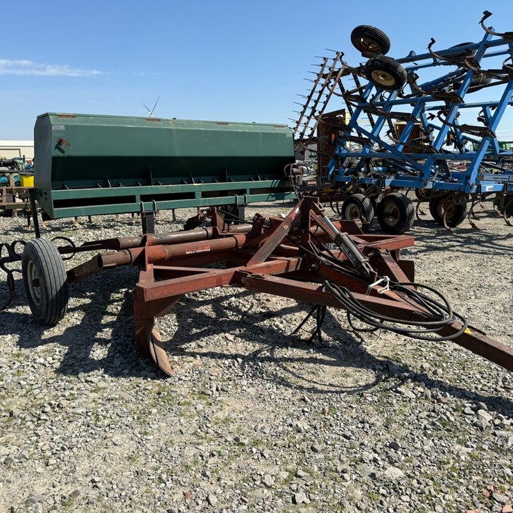 #42750 • Levee Squeezer w/Marliss Levee Seeder INV# 42750