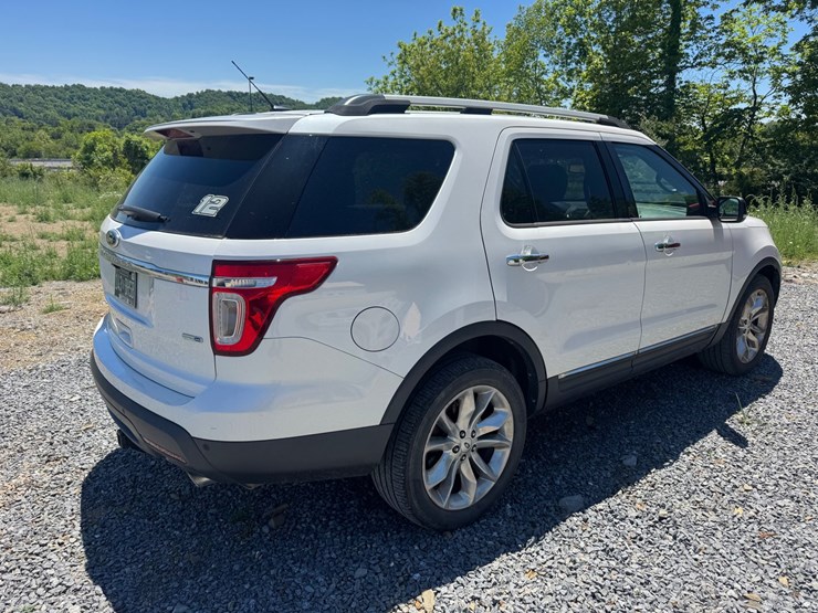 ford-explorer-image-4