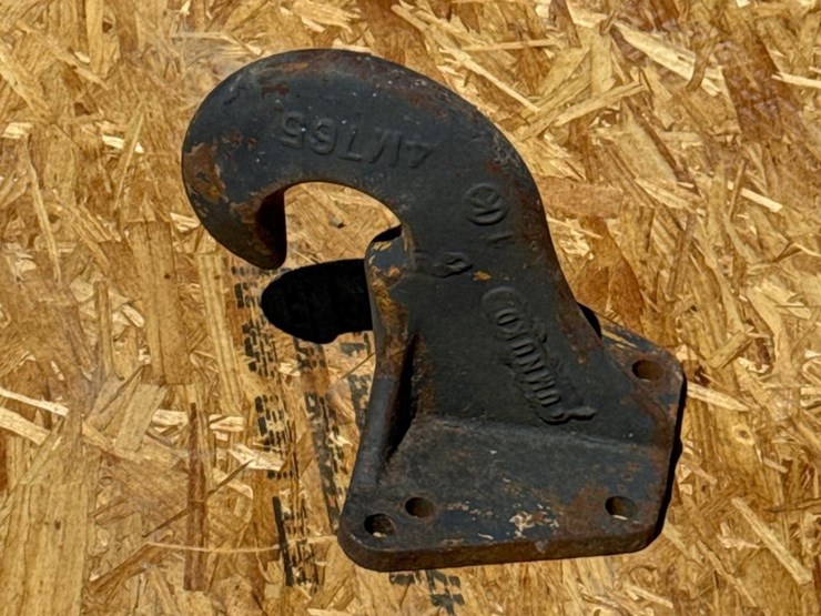 #1003-•-large-heavy-duty-bolts-on-hook-image-1