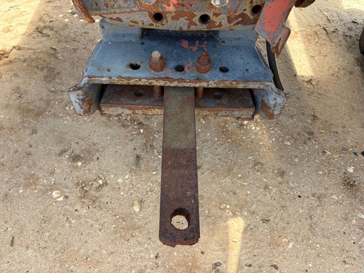 new-holland-7740-image-40