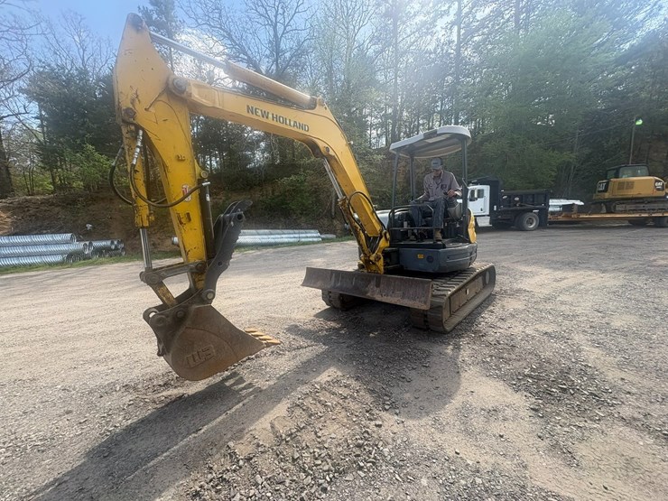new-holland-e50b-image-5