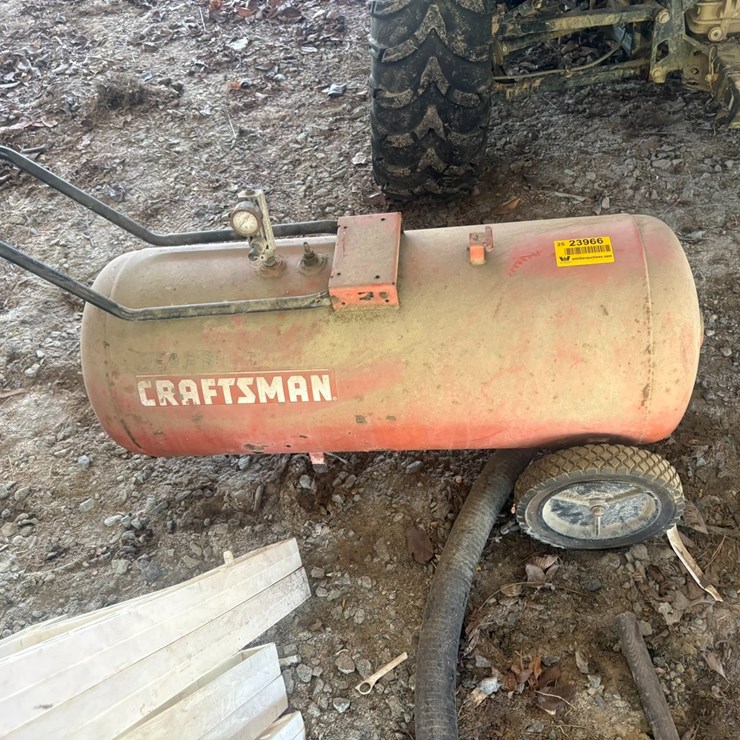 #23966 • Craftsman Rolling Air Tank