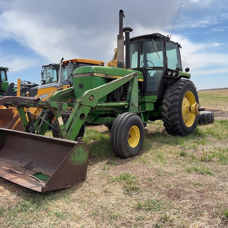 JOHN DEERE 4455