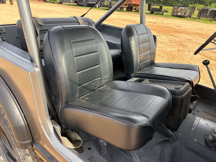 1979-jeep-cj7-2-door-w/-bikini-top-image-18