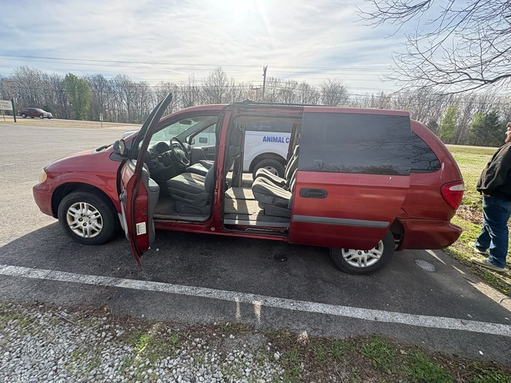 #42108-•-2007-chrysler-grand-caravan-passenger-van-vin:-1d8gp24r57b236495-image-20